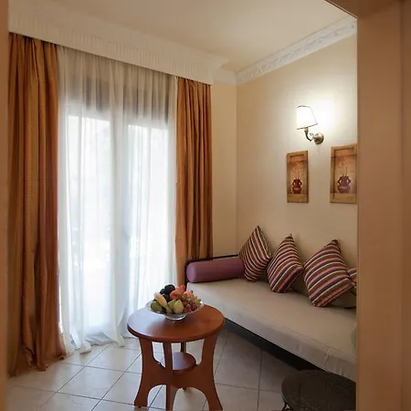 Seydnaya & Neos Marmaras