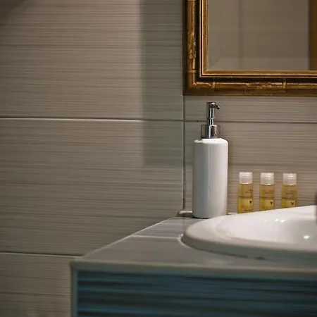 Seydnaya & Neos Marmaras